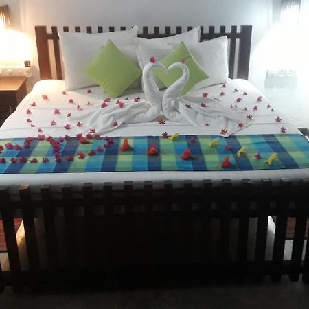 Butterfly Jewel Bed and Breakfast Unawatuna Εξωτερικό φωτογραφία