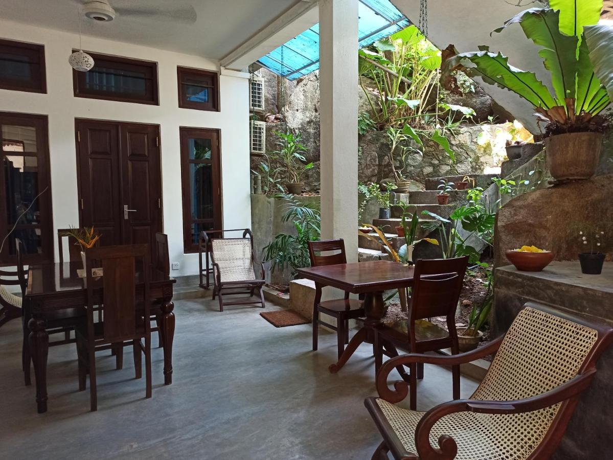 Butterfly Jewel Bed and Breakfast Unawatuna Εξωτερικό φωτογραφία