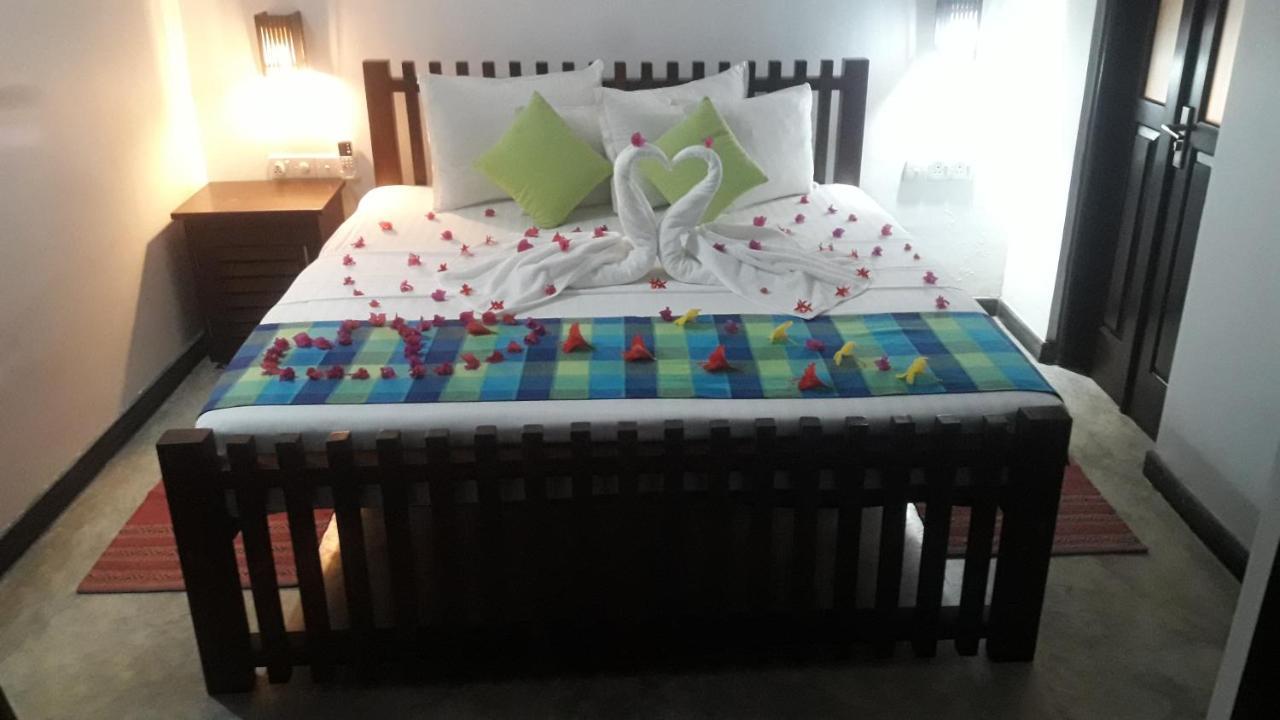 Butterfly Jewel Bed and Breakfast Unawatuna Εξωτερικό φωτογραφία